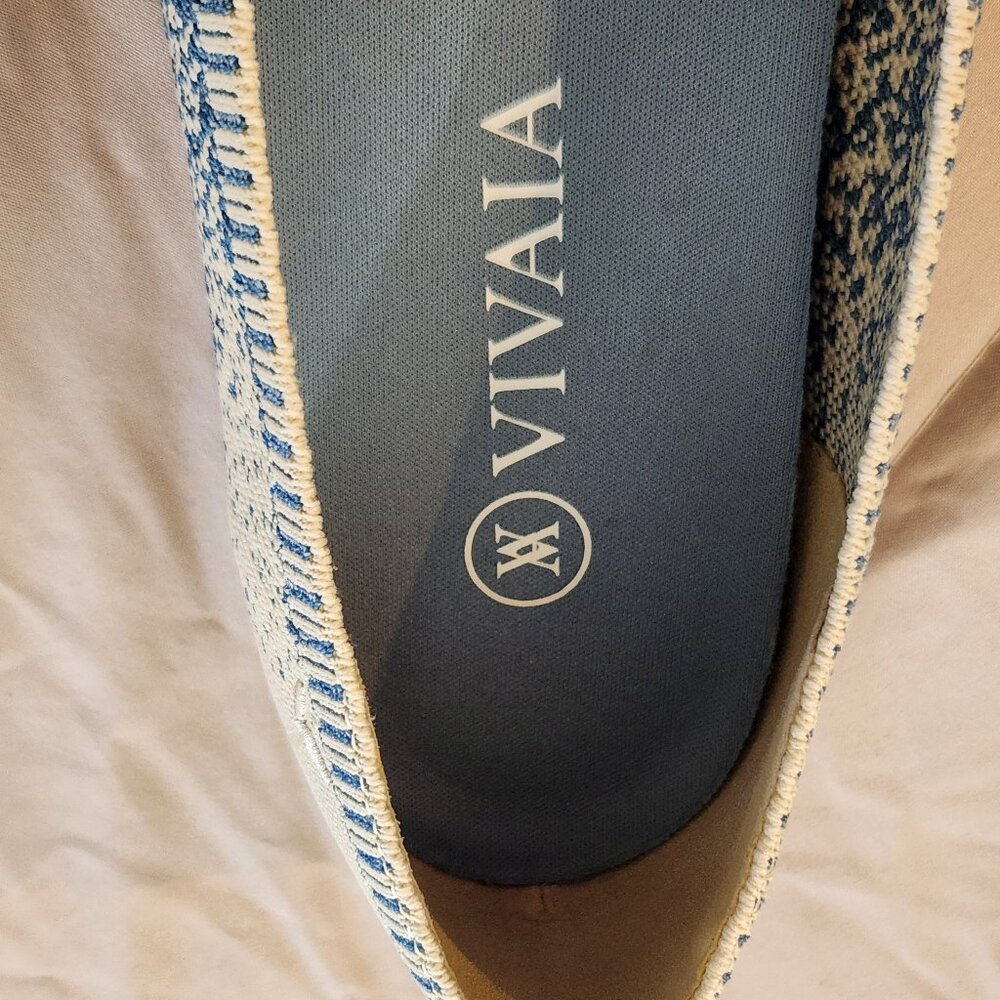 Vivaia Aria Pointed Toe Ballet Flats Shoes Blue Cream Ombre Polka Dot - Picture 2 of 8